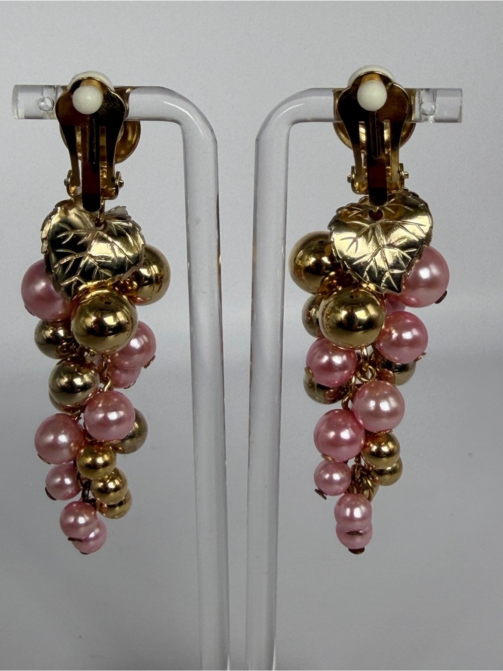 Pretty Pink & Gold Fashion Grape Cluster 3 inch Dangle Clip Earrings VTG Light - Picture 4 of 7